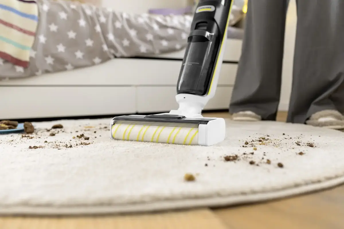 Karcher FCV 4 Dry floor care unit — compact wet/dry cleaning system