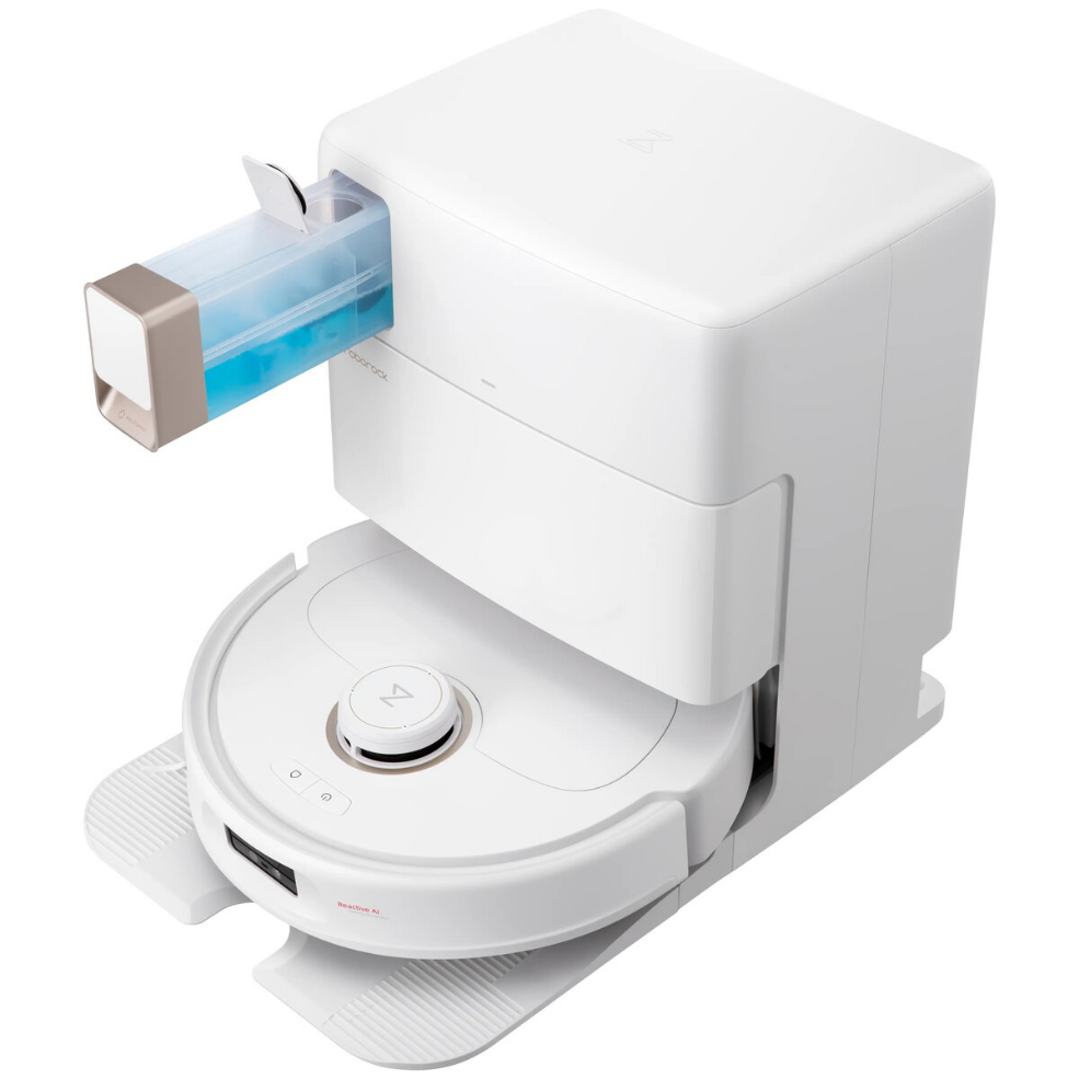 Roborock Qrevo MaxV (with RDS) white robot vacuum with automatic refill and drying station